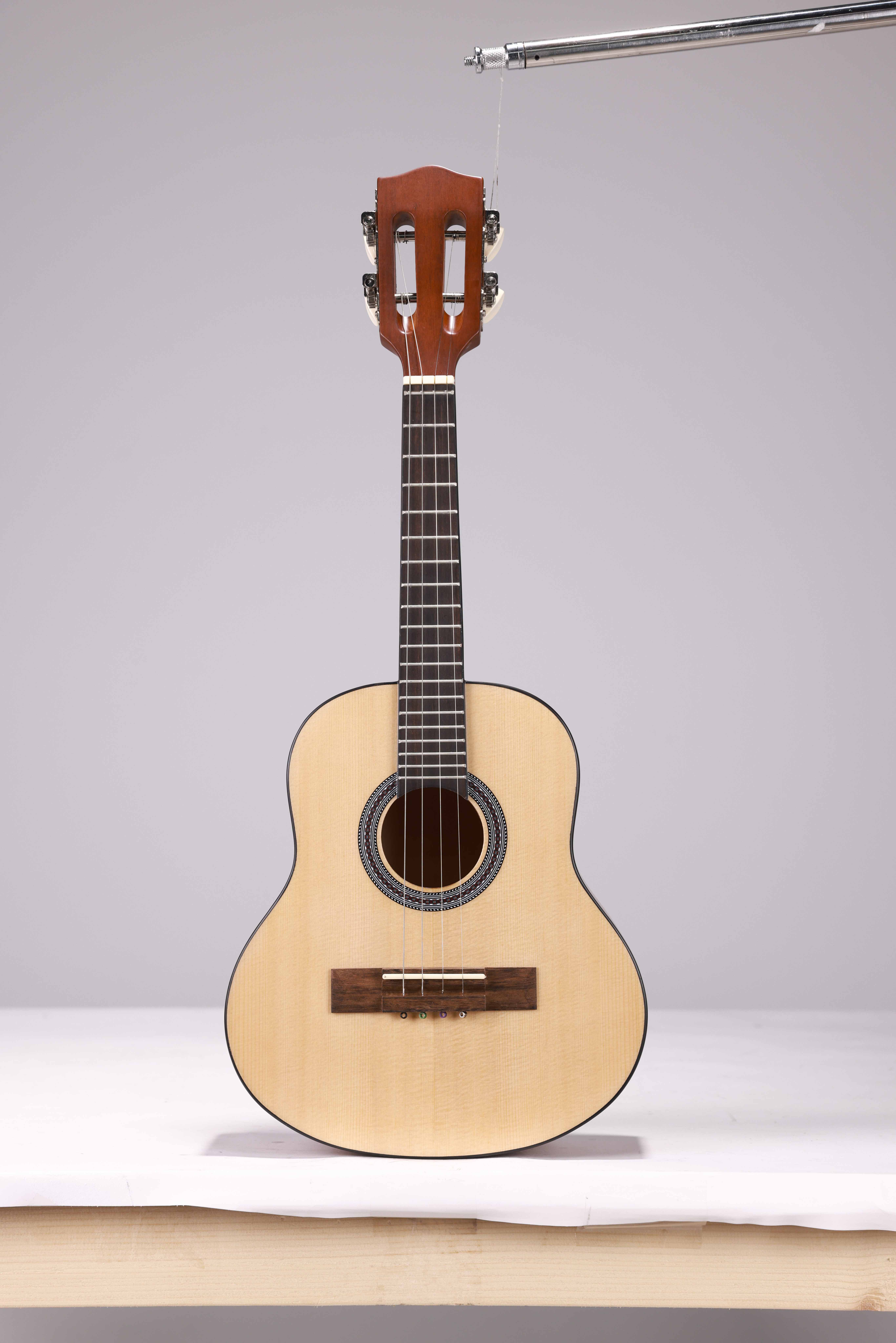 Guitarra Cavaquinhos con tapa de madera contrachapada de abeto de 23'' CG10L
