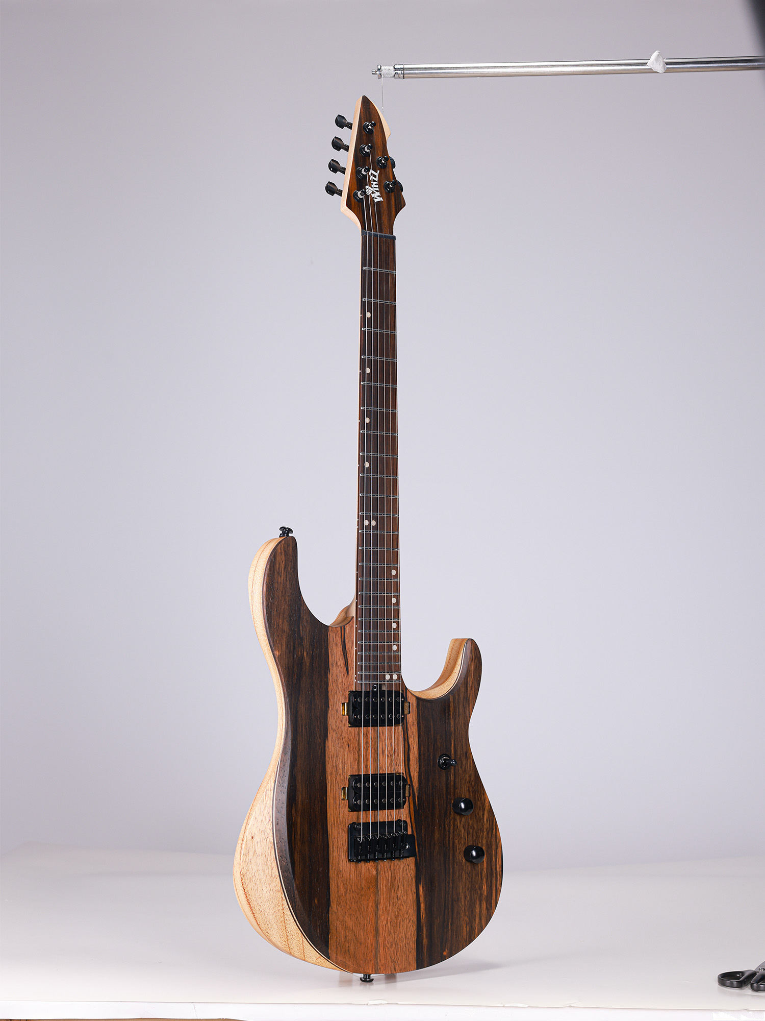 WOS EX80-ME Mindi Body Eboni (grosor: 6 mm) Guitarra eléctrica superior fabricada en Indonesia