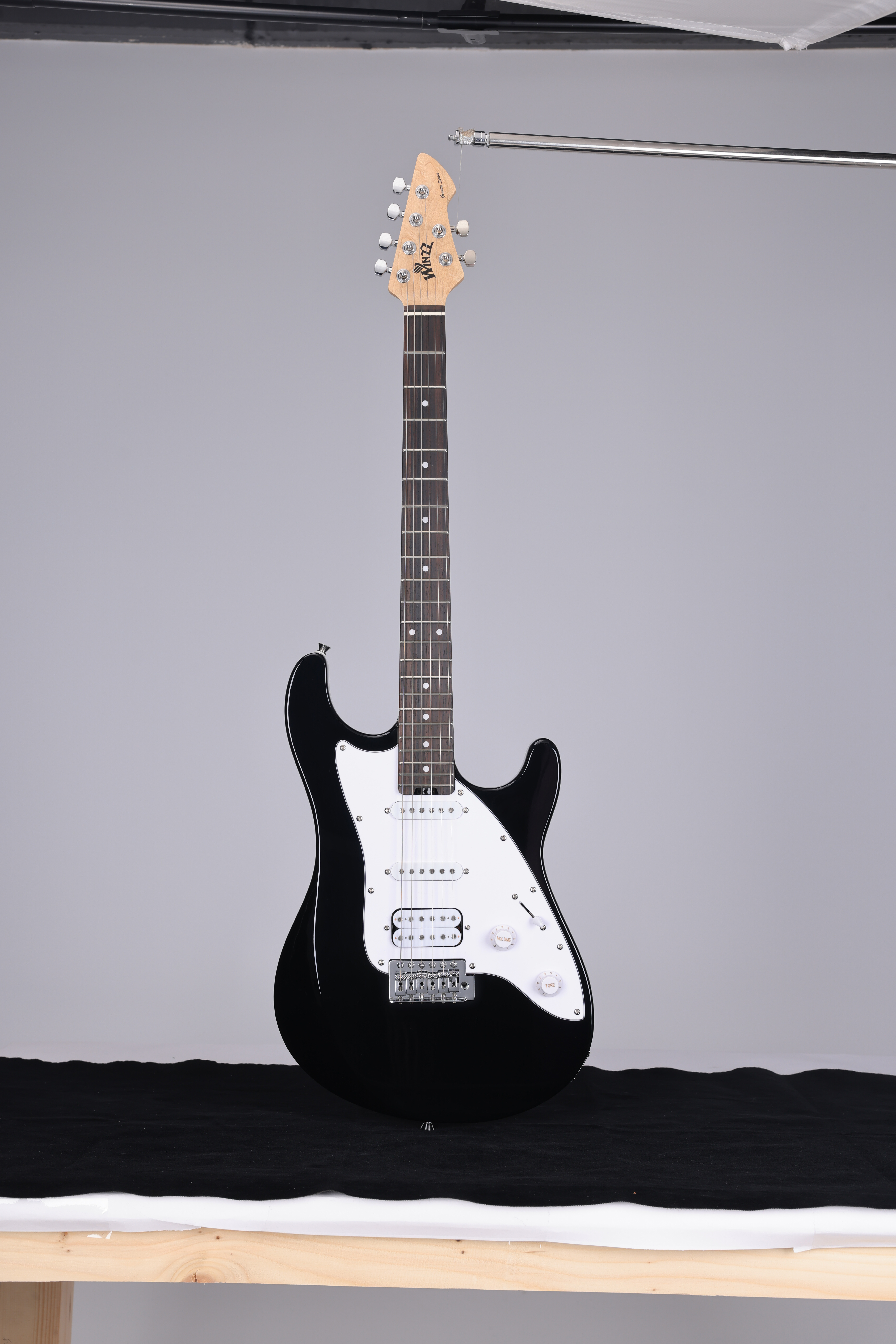 WGS50 Winzz Design Serie de gravedad de acabado brillante Be S Model Electric Guitar