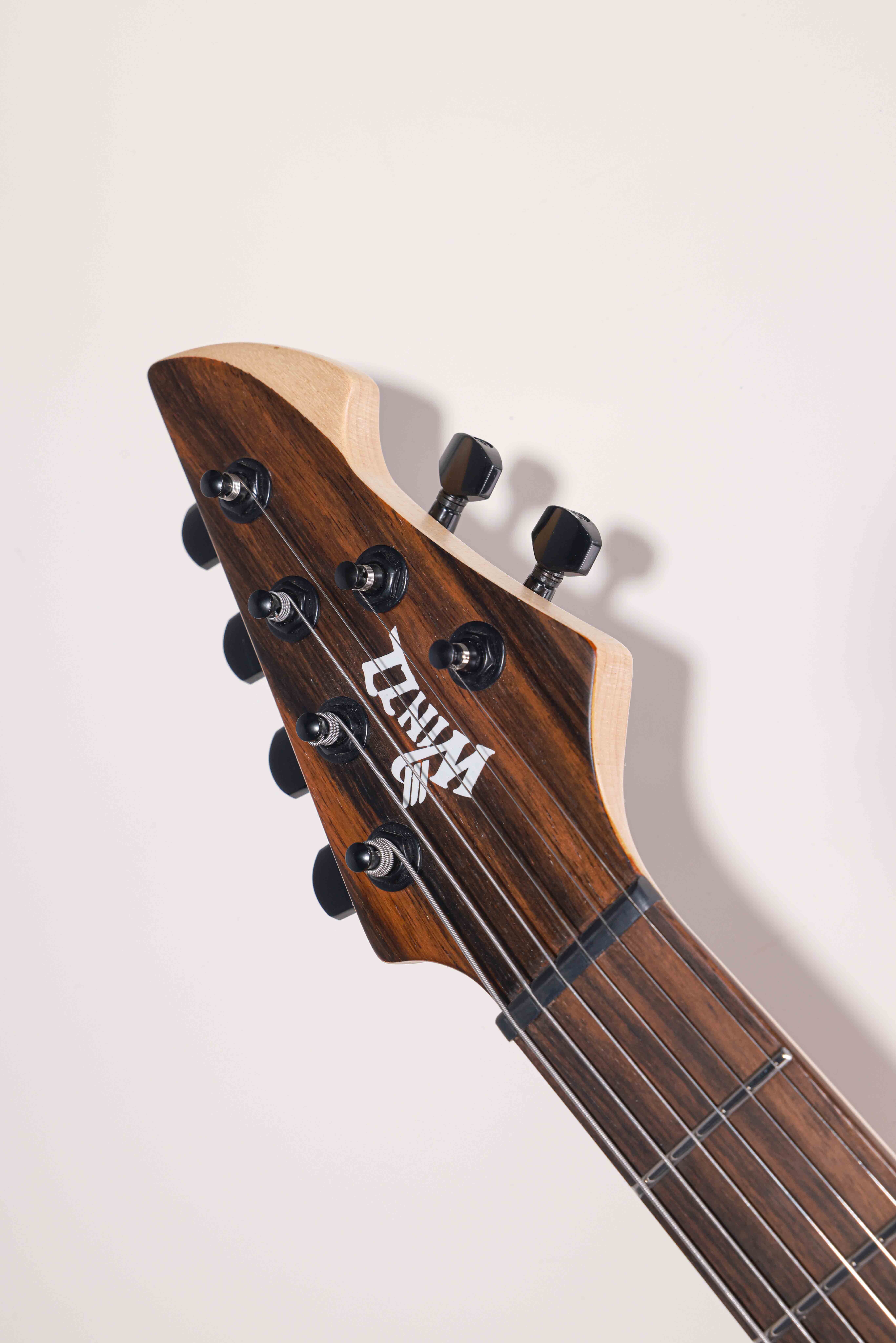 WOS EX80-ME Mindi Body Eboni (grosor: 6 mm) Guitarra eléctrica superior fabricada en Indonesia