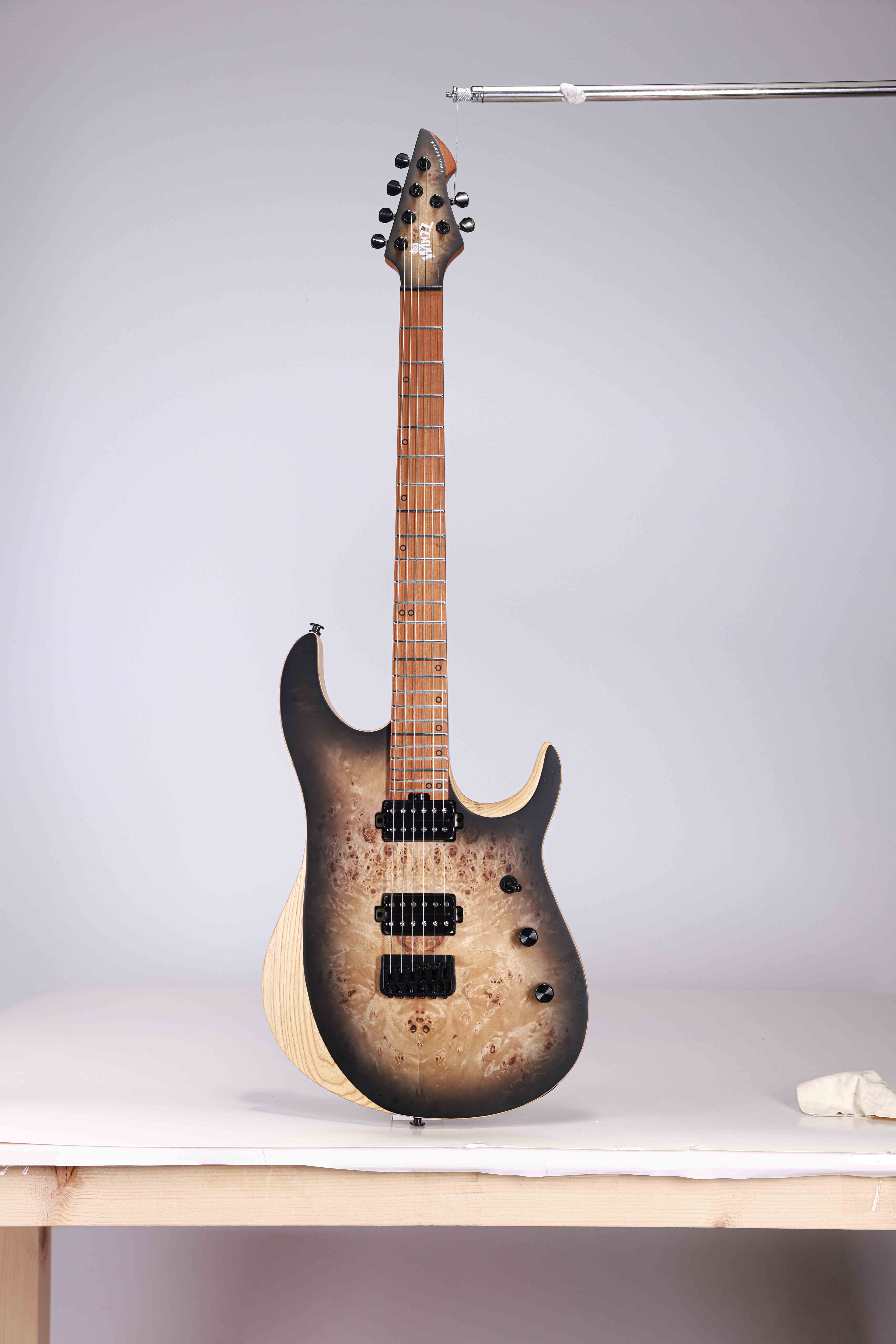 WOS150-24-AP Winzz Nuevo diseño Swamp Ash + Poplar Burl Top Guitarra eléctrica de 6 cuerdas