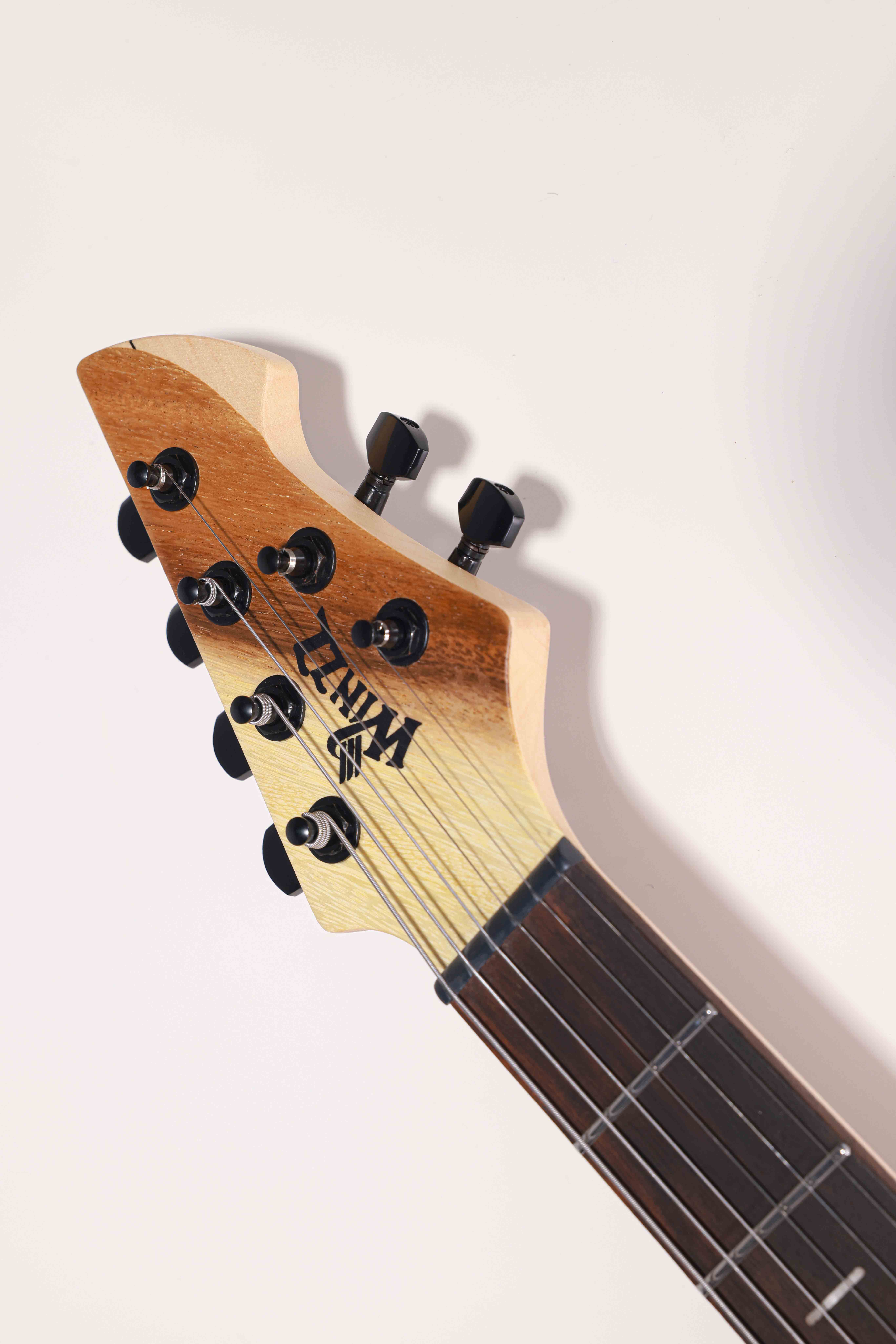 WZS EX80-MK Mindi Body Koa ((grosor: 12 mm) guitarra eléctrica superior con forma arqueada fabricada en Indonesia