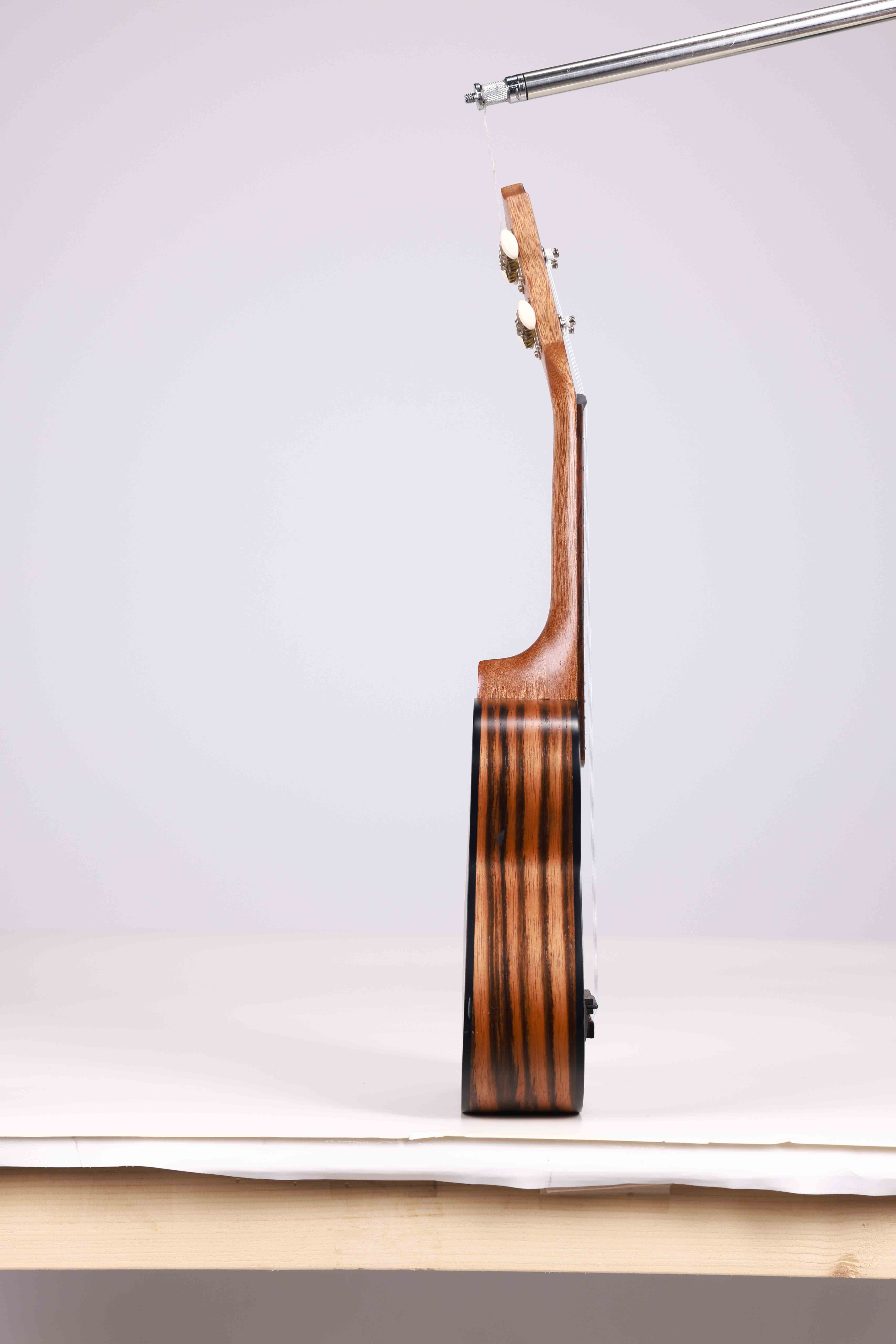 AU602-21 Ukelele soprano de calidad Winzz de 21 pulgadas fabricado en Indonesia