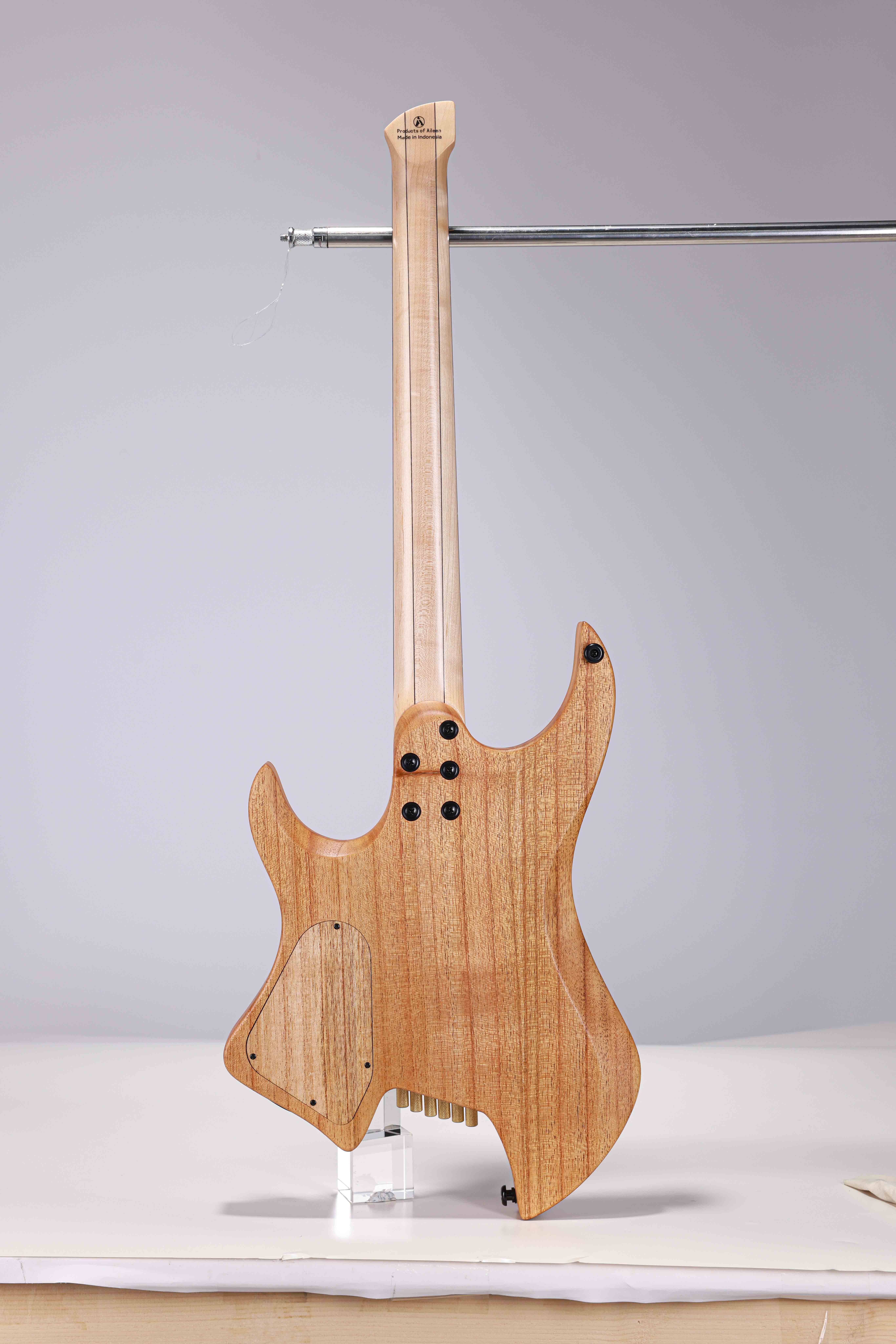WLH EX80-MK Mindi Body Koa (grosor: 6 mm) Guitarra eléctrica sin cabeza superior fabricada en Indonesia