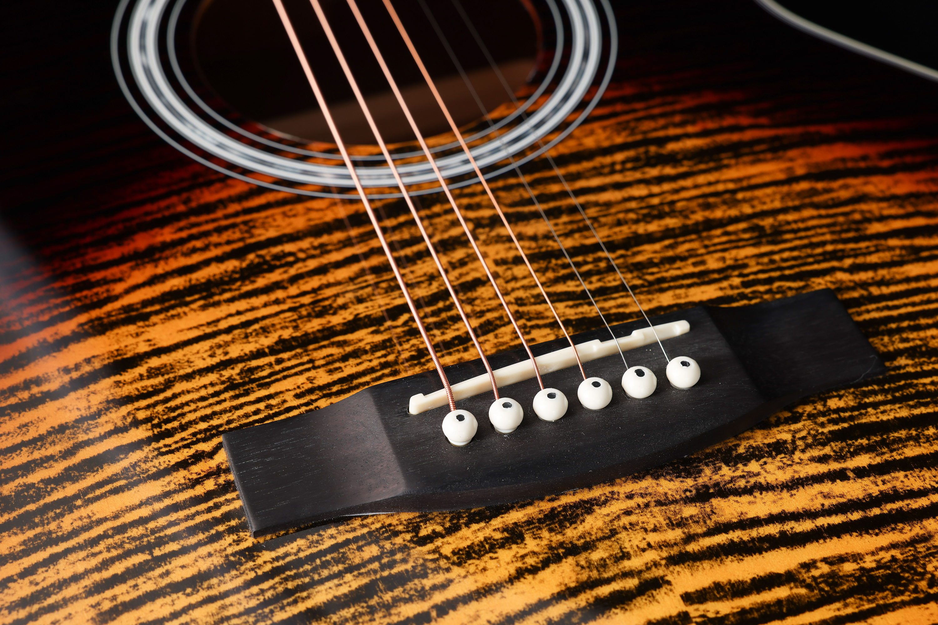 Guitarra acústica de tilo de 40-41 pulgadas con impresión de patrón especial (AF07DT-G)