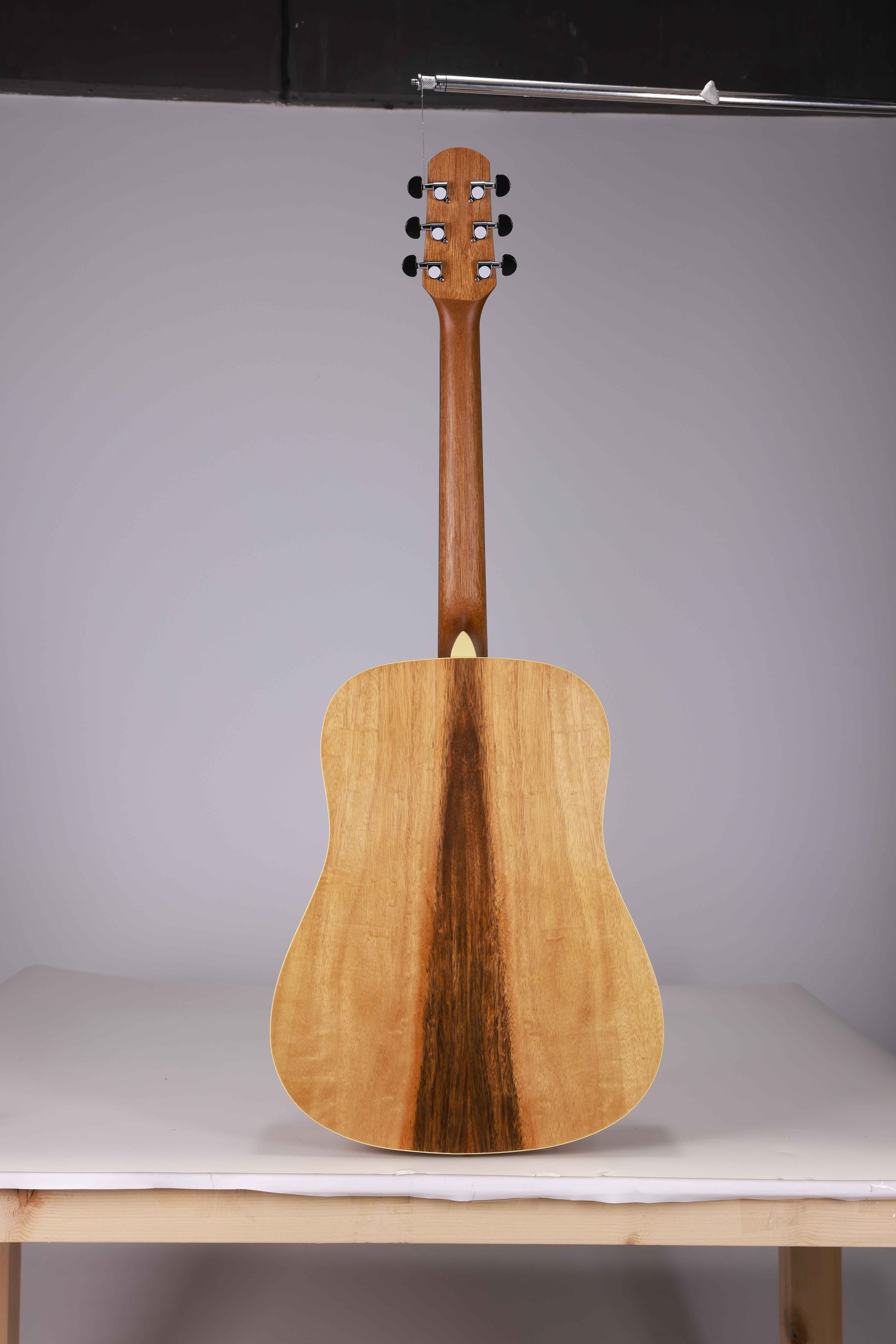 WAG1601 Winzz Exotic Material 41'' Guitarra acústica fabricada en Indonesia