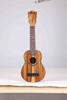 AU603-23 ​​Ukelele de concierto de calidad Winzz Koa (fibra blanca) de madera contrachapada de 23 pulgadas fabricado en Indonesia