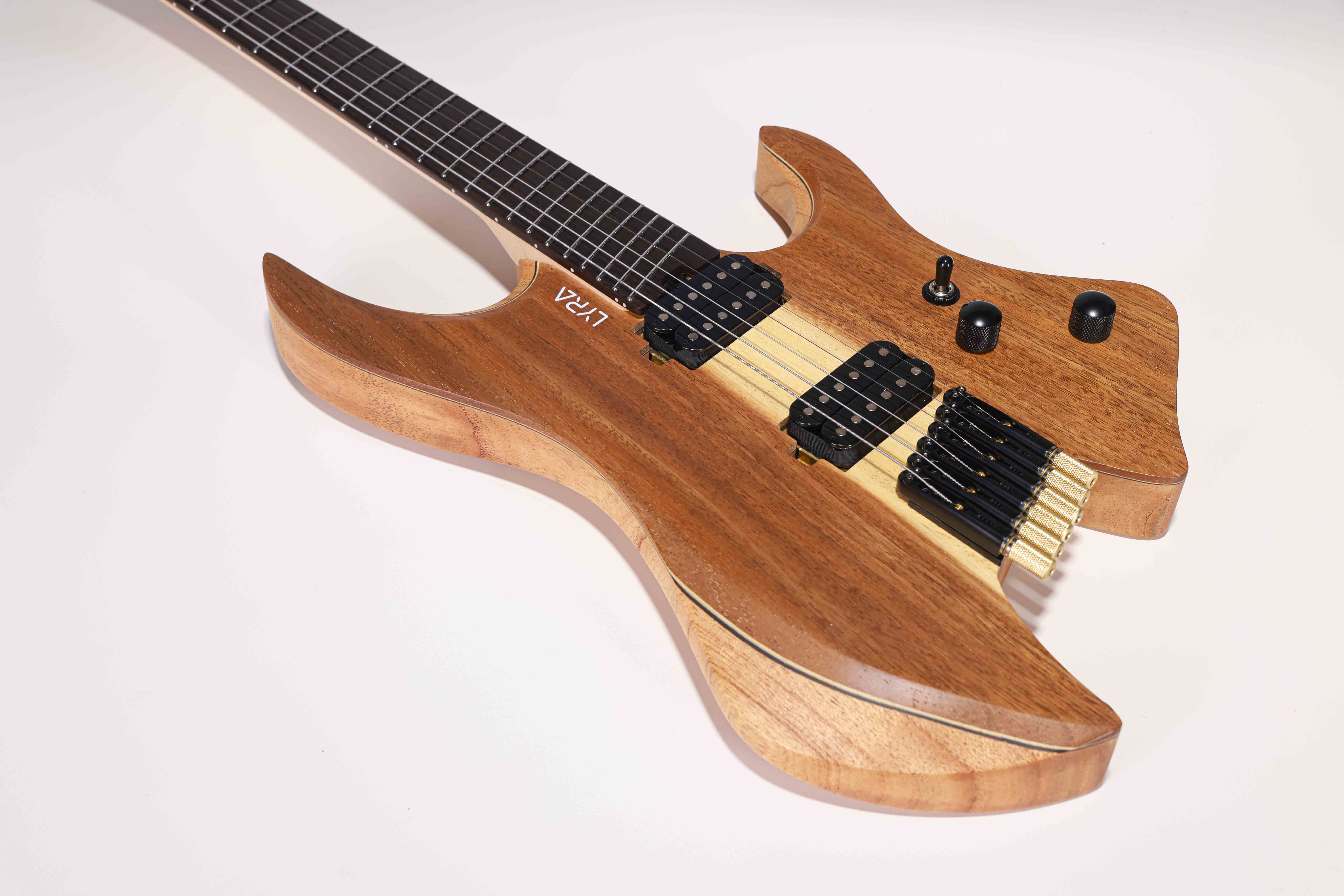 WLH EX80-MK Mindi Body Koa (grosor: 6 mm) Guitarra eléctrica sin cabeza superior fabricada en Indonesia